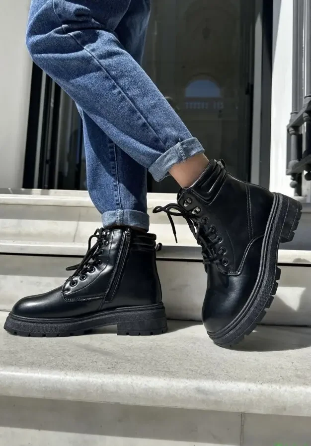 Черевики жіночі 2