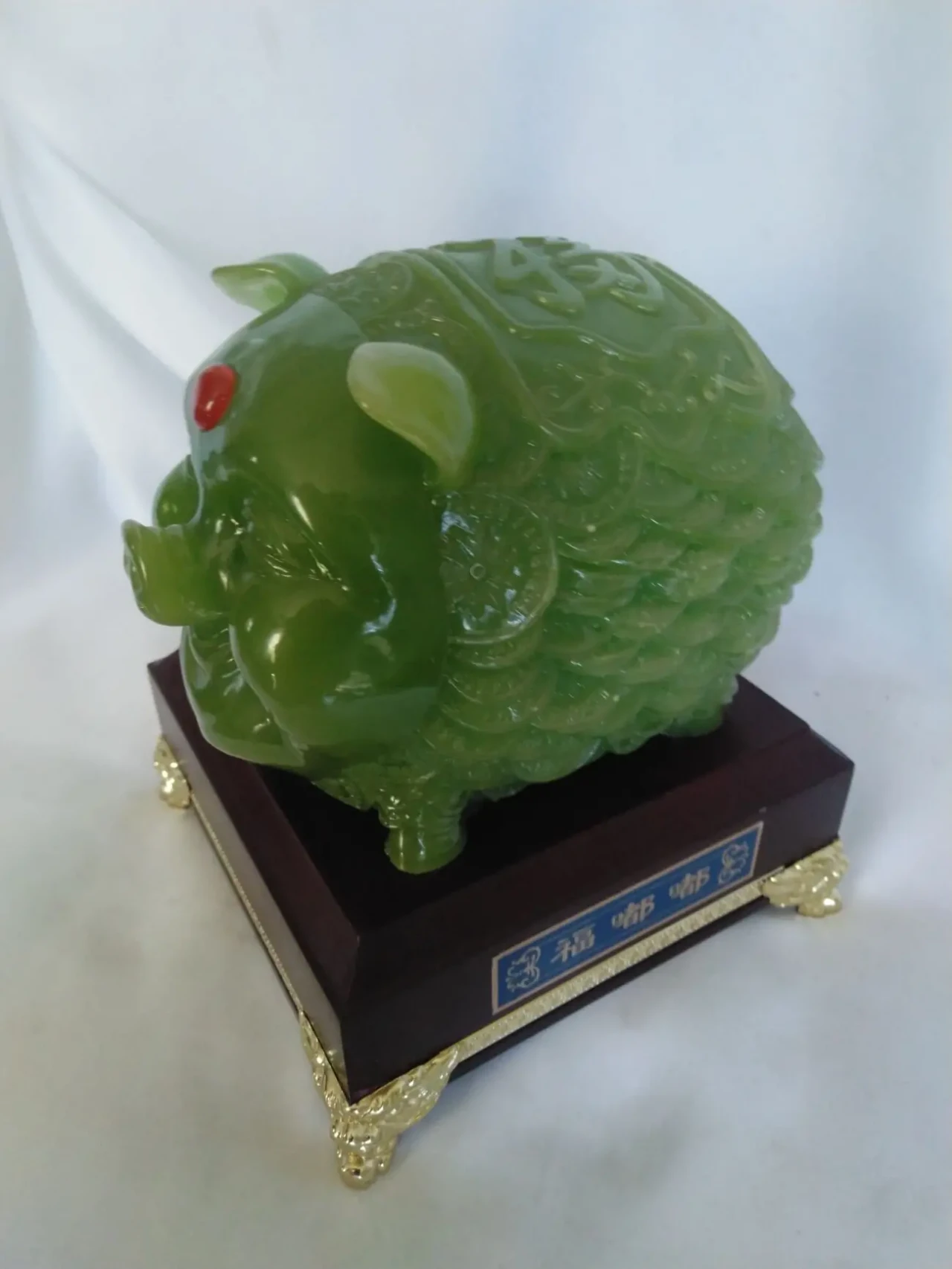 Подарункова нефритова статуетка Свинка , символ удачи 5