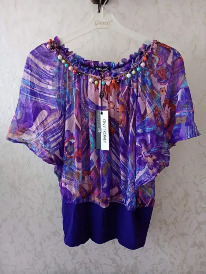 Новая женская блузка с вшитыми бусами - 3 dvd диска в подарок.