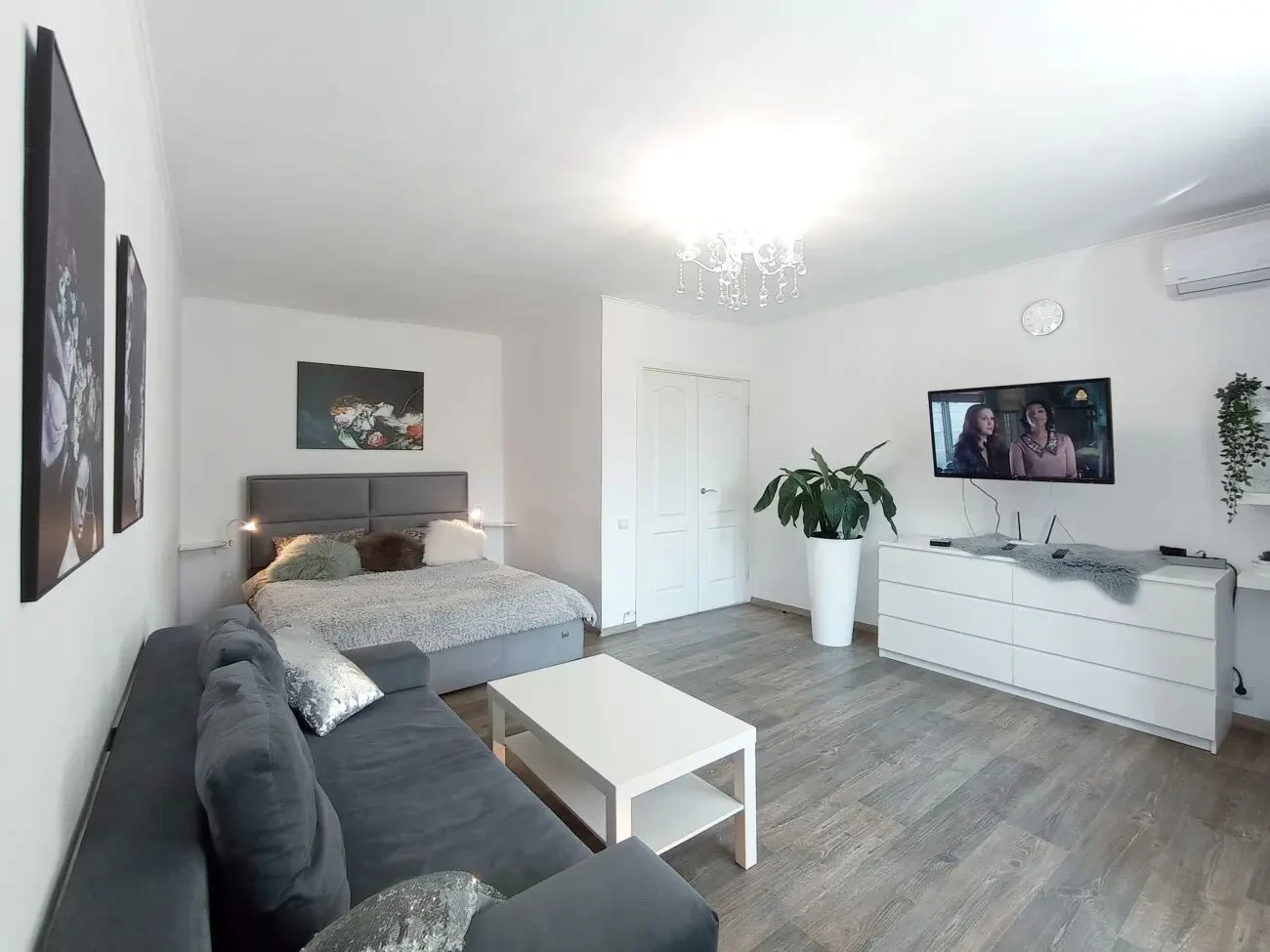 Чудовасвітла простора квартира біля Сіті-центру 2