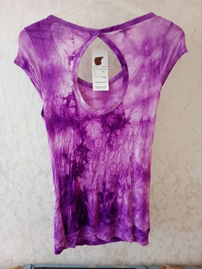 Новая женская маечка с вышитым из бисера пауком. 3