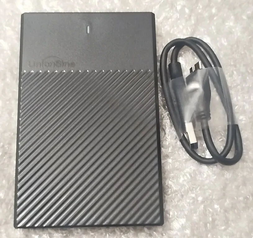 Новий зовнішній накопичувач HDD 1TB