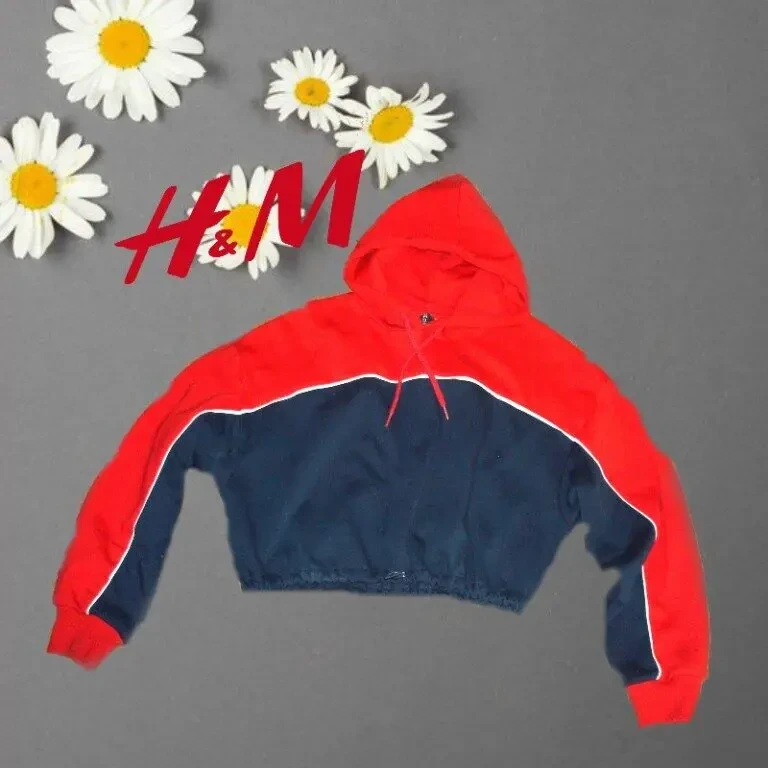 Теплое худи женское укороченное на резинке с капюшоном 4