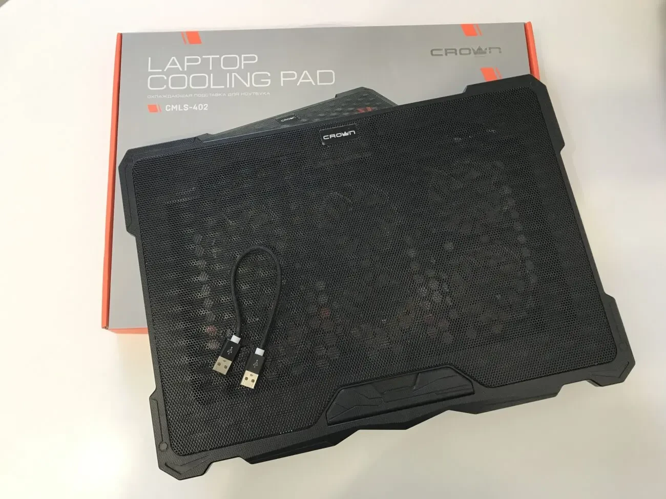 Підставка для ноутбука Crown CMLS-402 (LED-підсвітка, вентилятори 6шт)