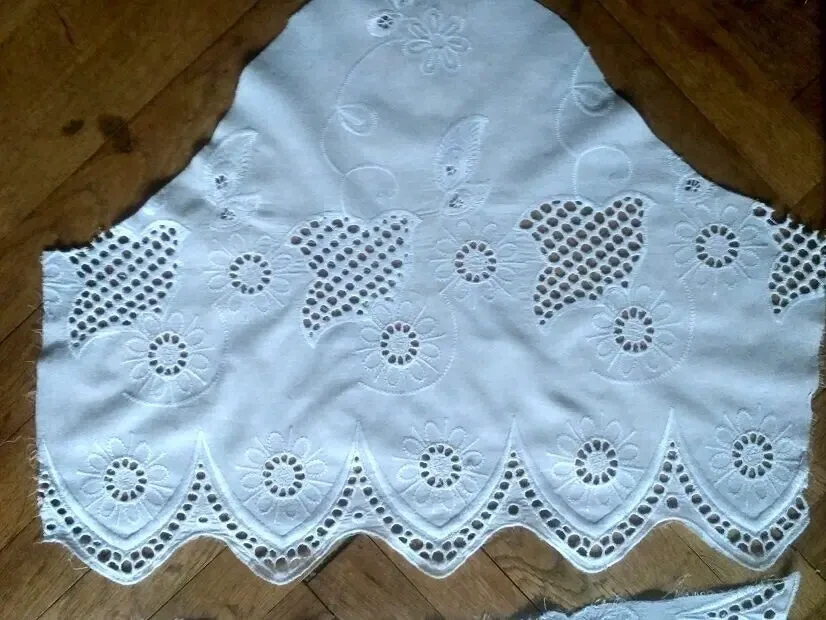 Для малышей ткань хлопок белый с вышивкой ришелье 4 куска 4