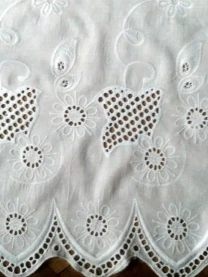 Для малышей ткань хлопок белый с вышивкой ришелье 4 куска
