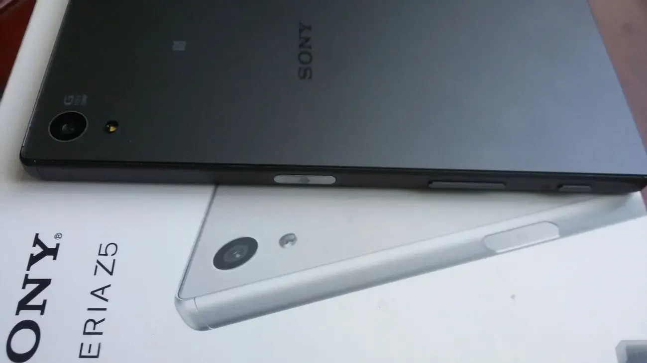 Мобильный телефон смартфон SONY EXPERIA Z5 6683 Dual graphite black 6