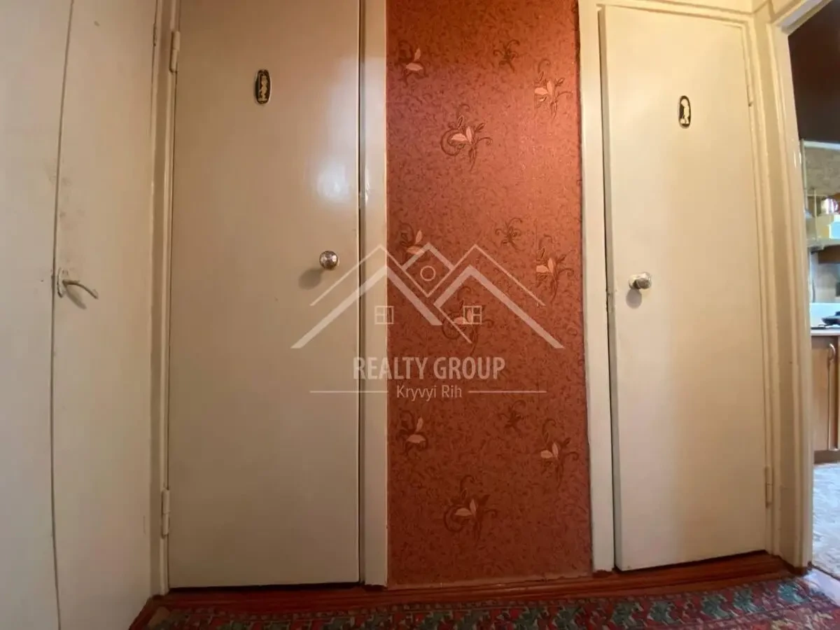 Продаж 2-кімнатної квартири покращеного планування, район Вечірній 8