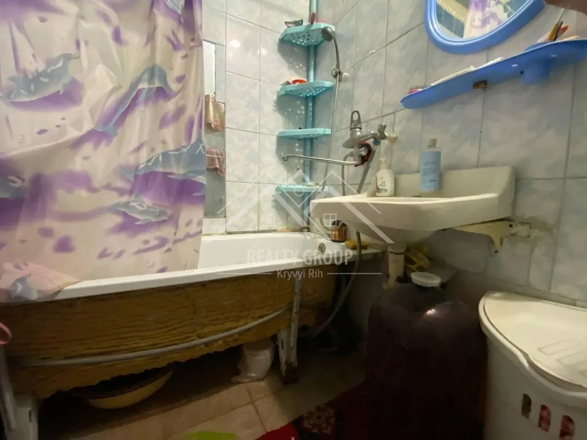 Продаж 2-кімнатної квартири покращеного планування, район Вечірній 5