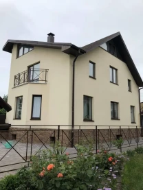 Продаж будинку