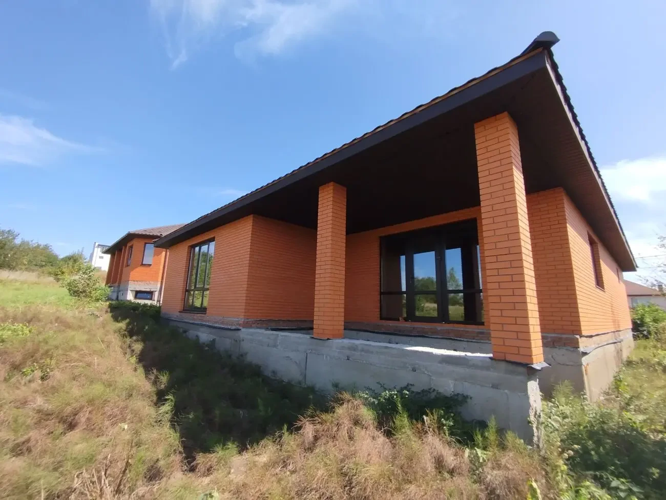 Будинок Озерна цегла 4