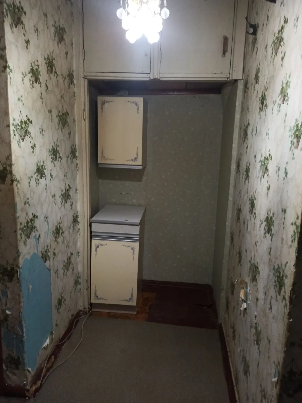 Продам 1 к. кв під ремонт 4