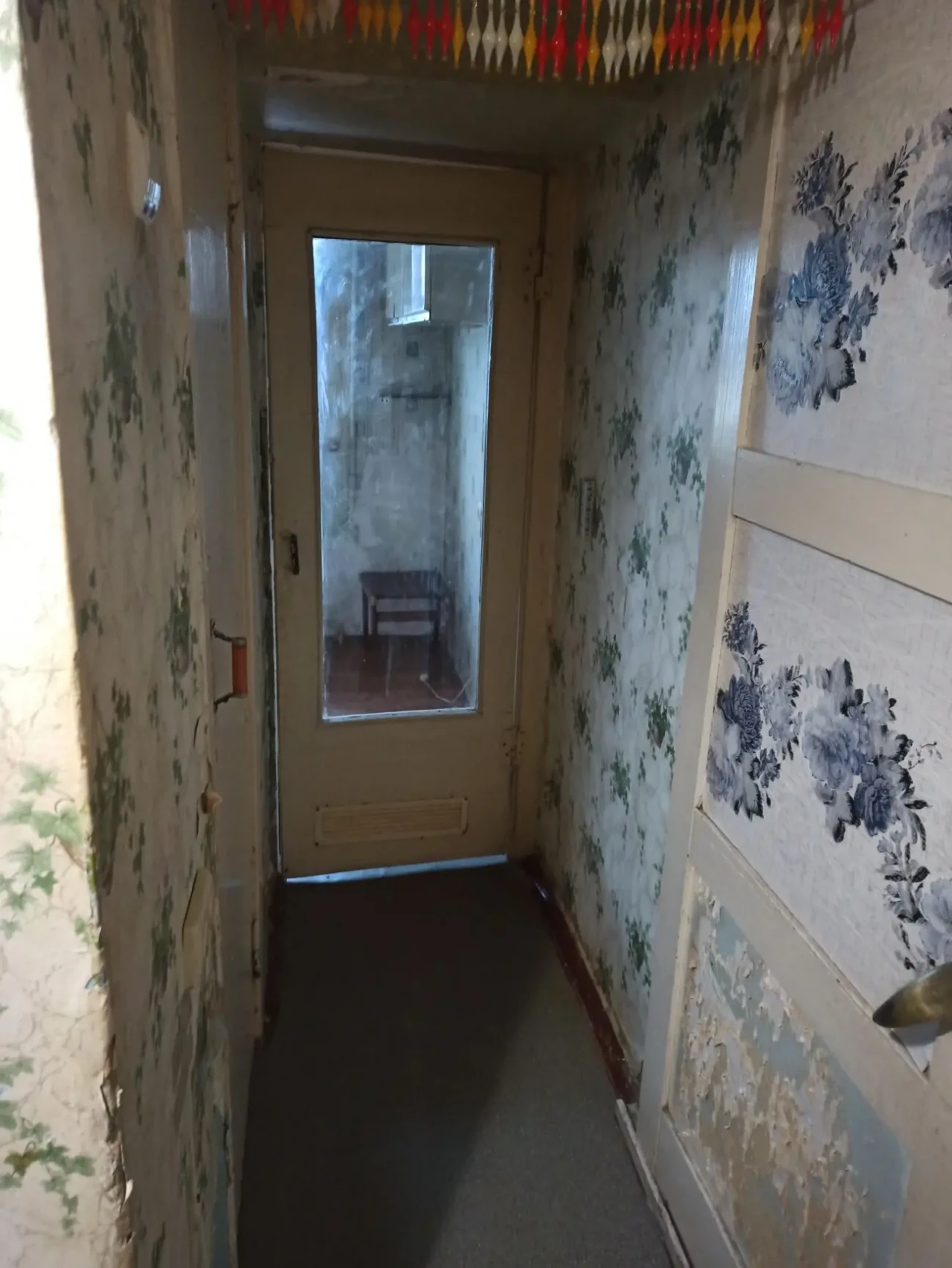 Продам 1 к. кв під ремонт 2