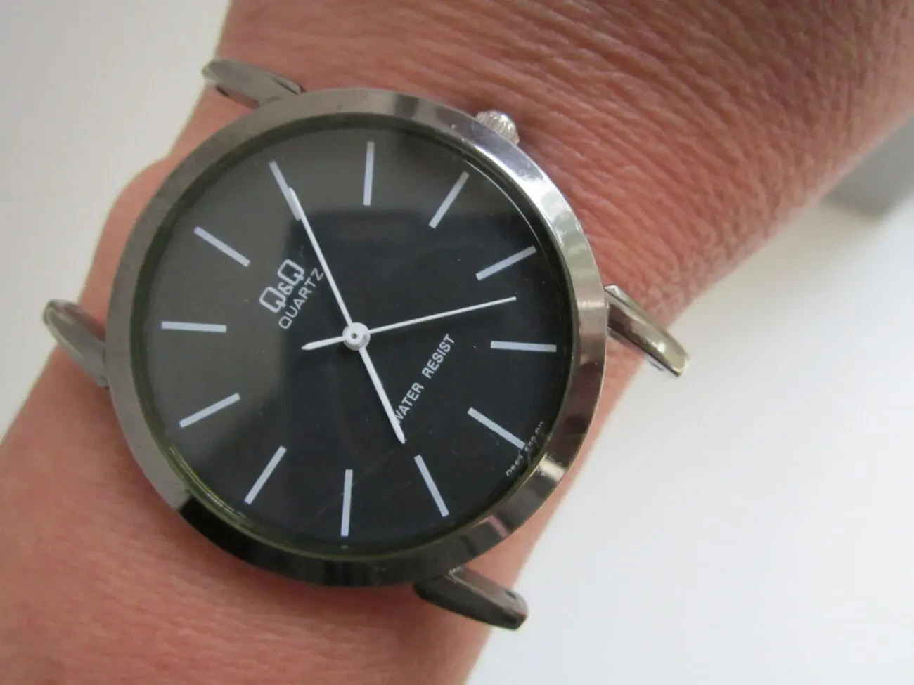 Часы мужские QQ Кварц 1,2 10