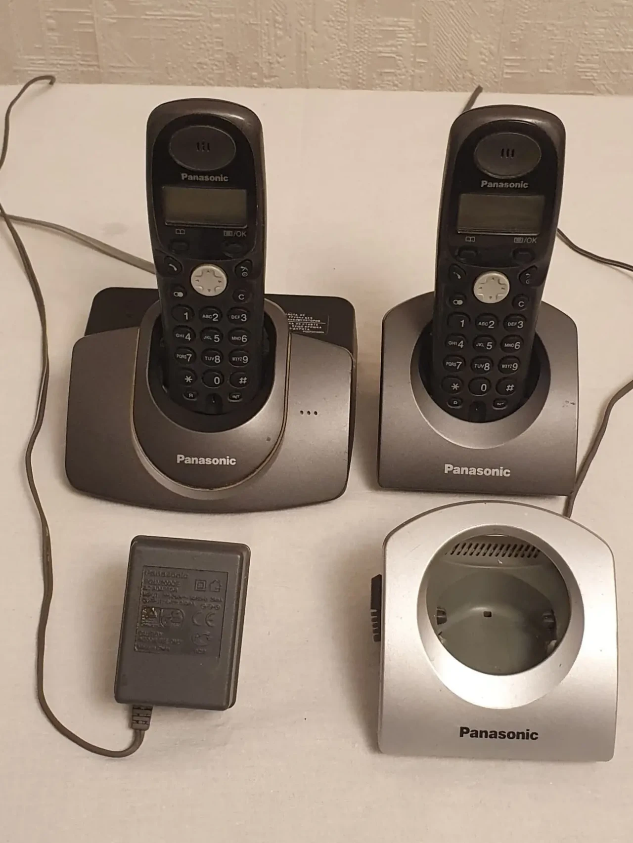 радиотелефон PANASONIC KX-TG1107UA (с двумя трубками)