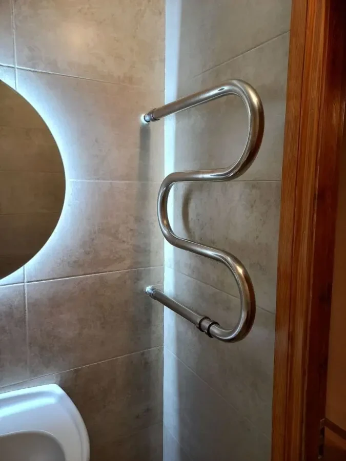 Позняки, Ахматової 14 Б, 4