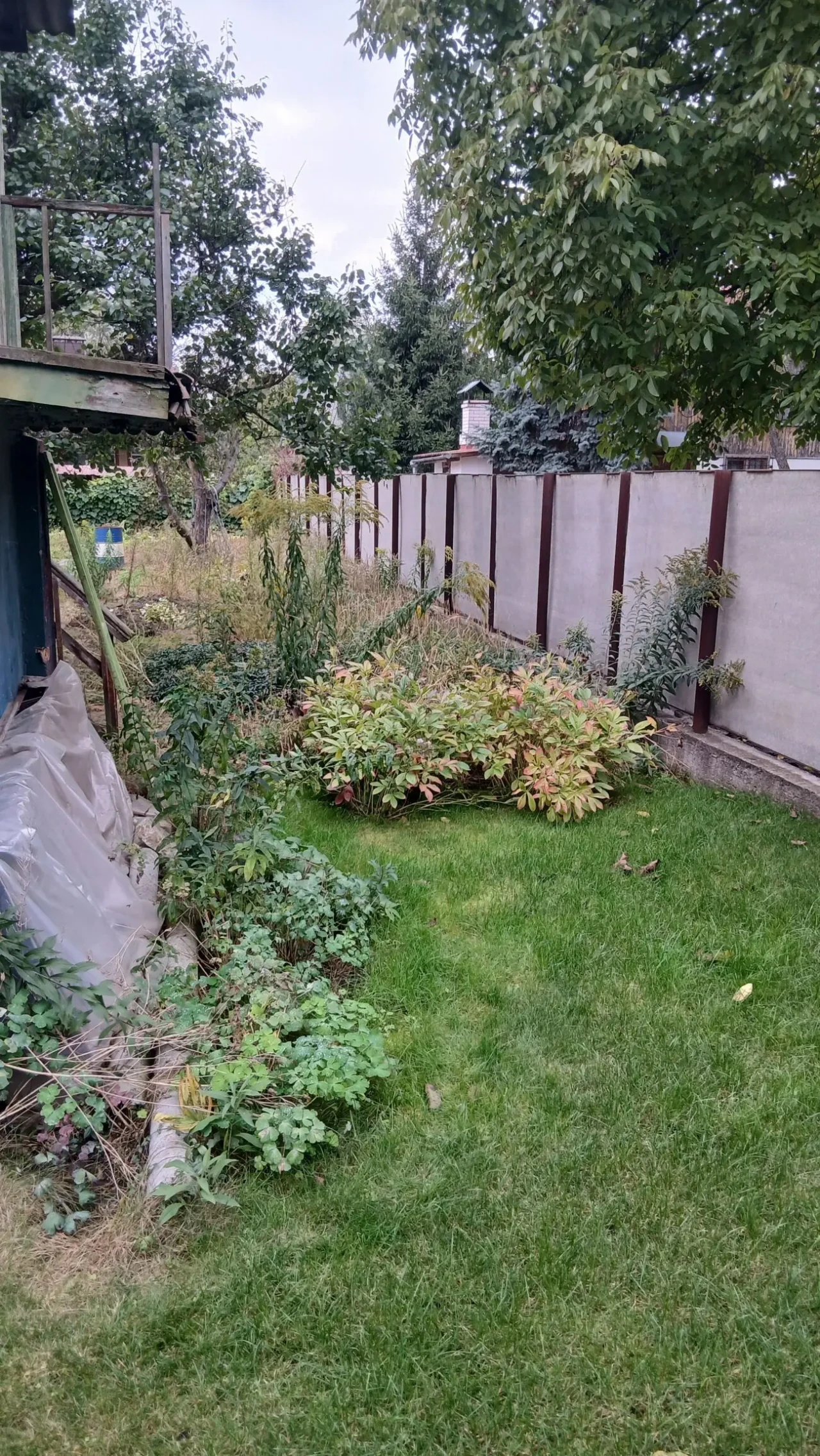 Продам ділянку в Осокорках 4