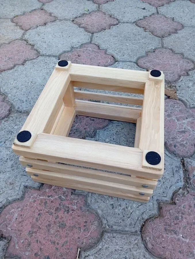 Годівниця для невеликих собак, беспечна з мисочкою. 4