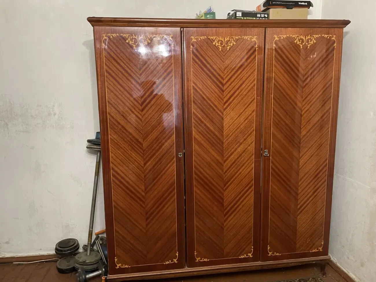 Продається з-х кімнатна квартира 2