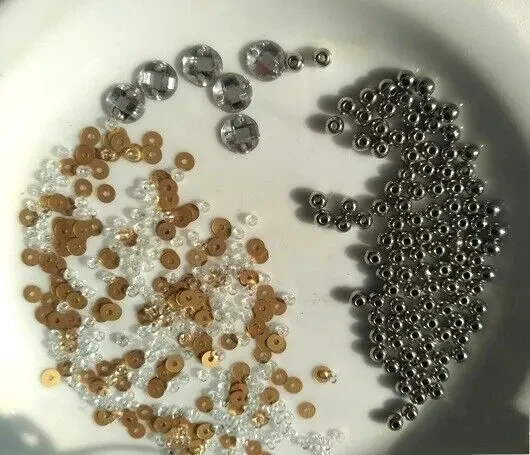 Набор ассорти бисер, пайетки, камни, шарики 4