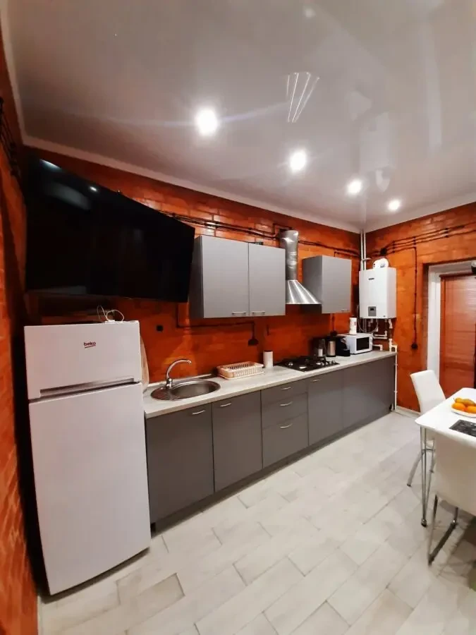 Сучасний котедж з баней. 2