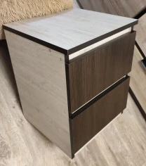 Комод , приліжкова тумба