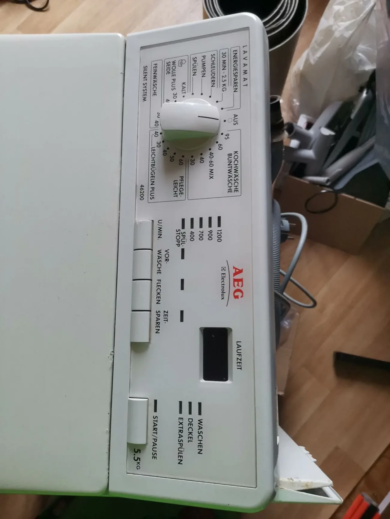 Elektrolux L46200 на запчастини 6
