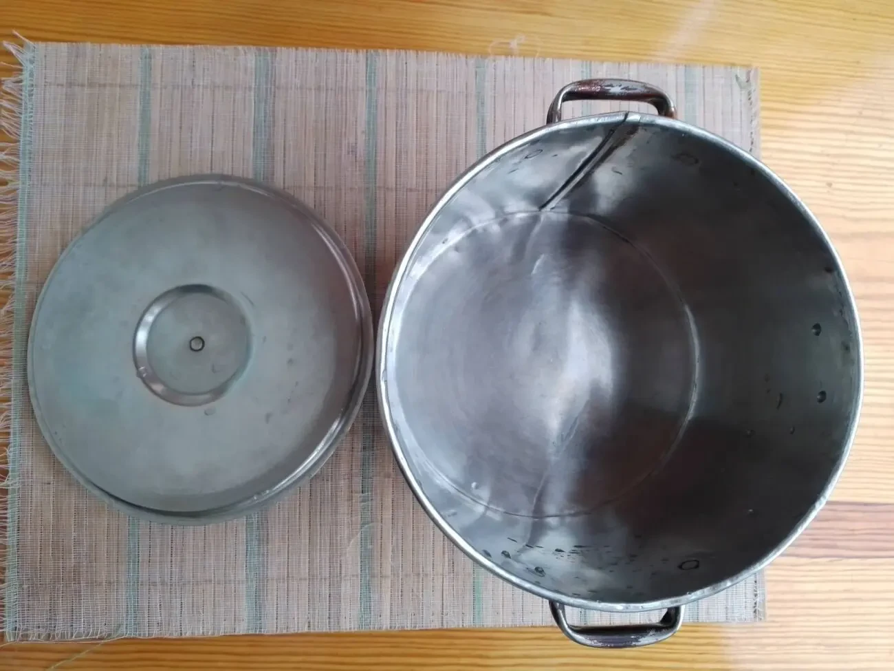 Кастрюля стальная нержавейка 2 л, с крышкой, ретро 2