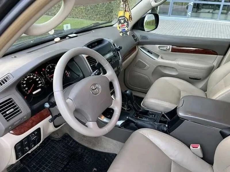 продам toyota land cruiser prado 6