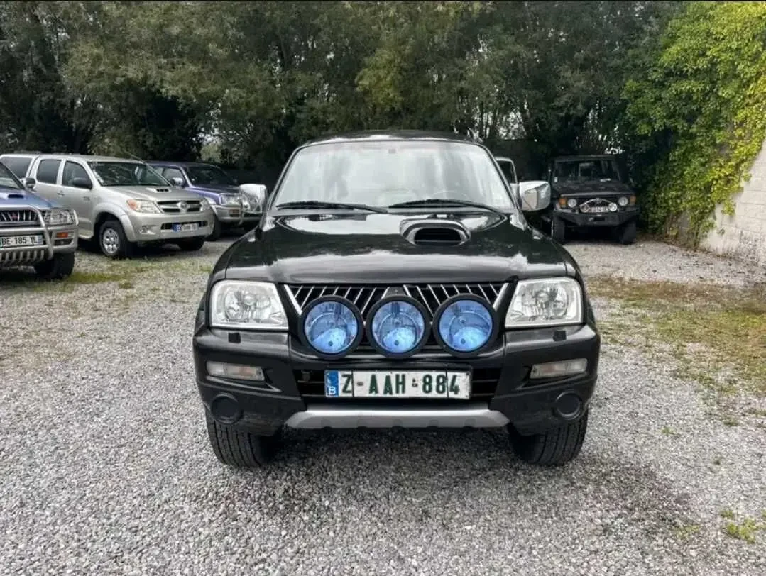 продам mitsubishi l200