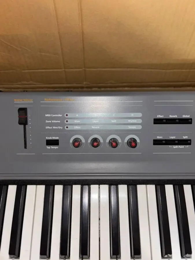 Kurzweil SP2 (Digital Piano / Synthesizer) 5