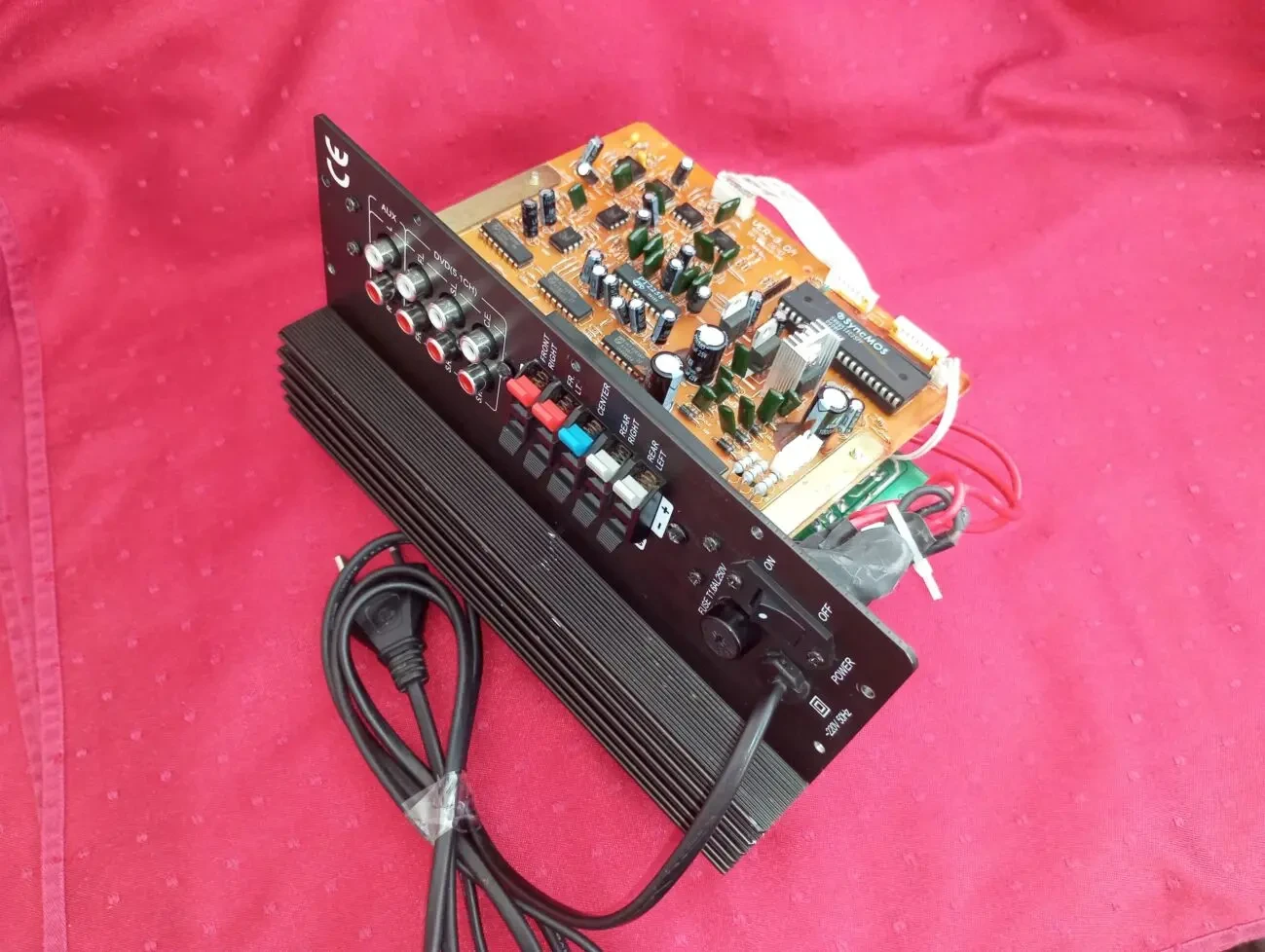 Модуль усилителей сабвуфера Sven IHOO IR 5.1 кинотеатра ресивера