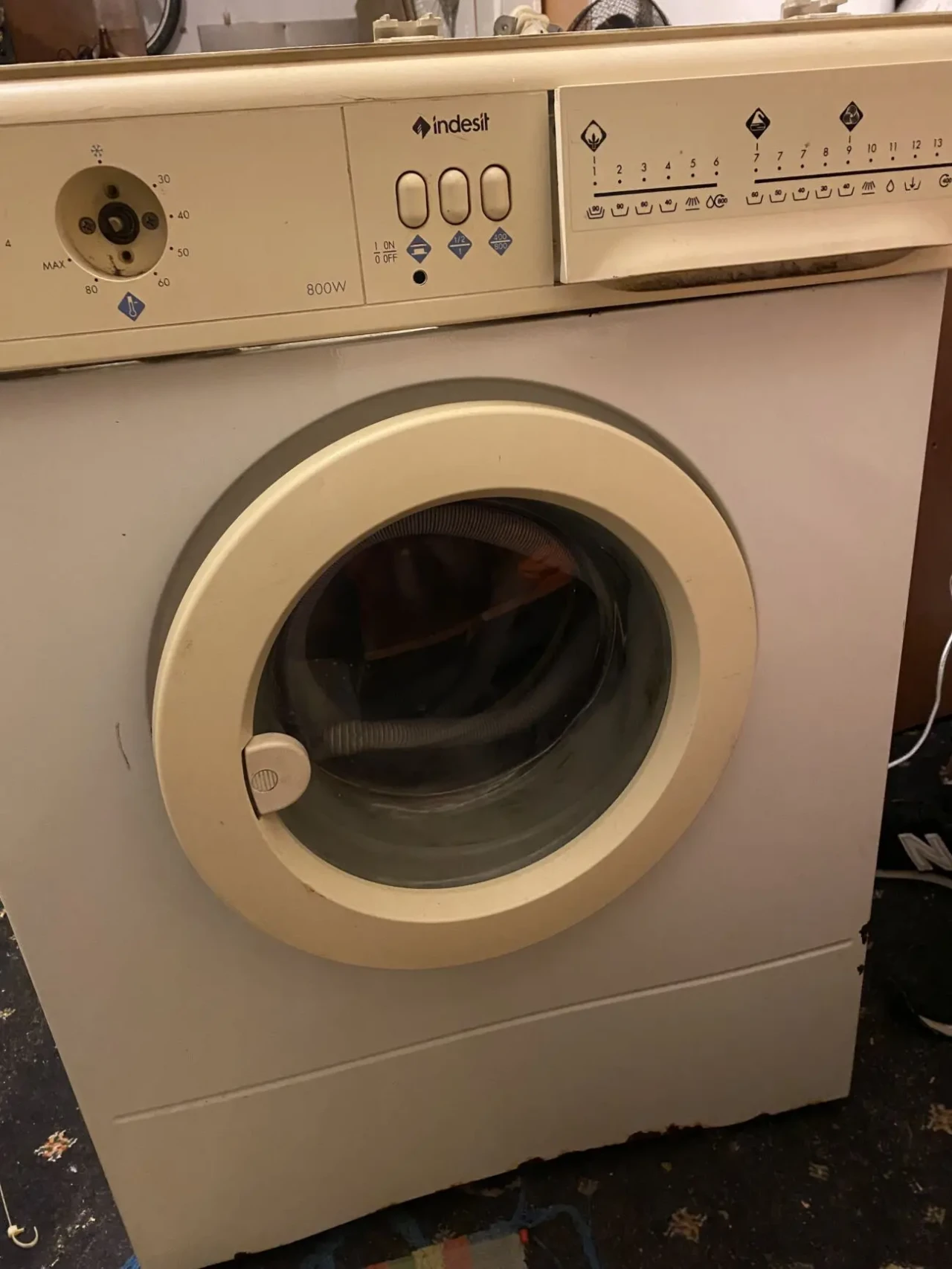 Пральна машина indesit wn 800 wsk  на запчастини