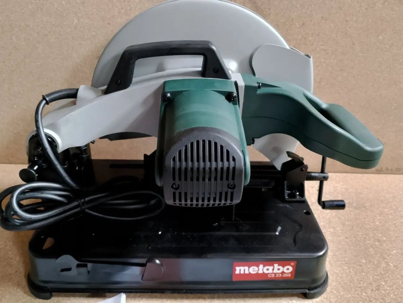 Монтажна пила Metabo CS 23-355 2
