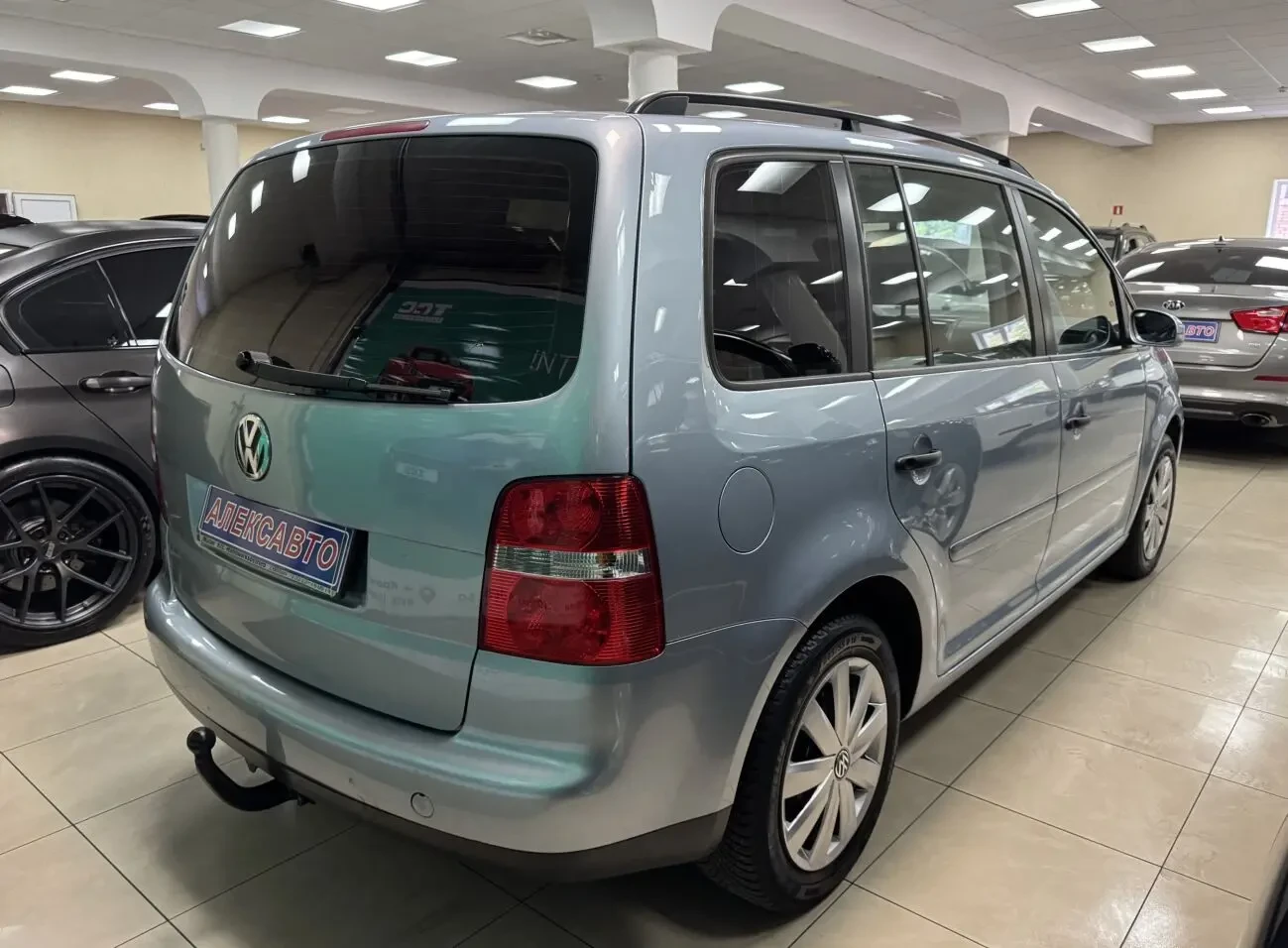 Volkswagen Touran 1.6МРi 8V 5МКПП 2006 р.в. (102 к.с.), 7 місць 4