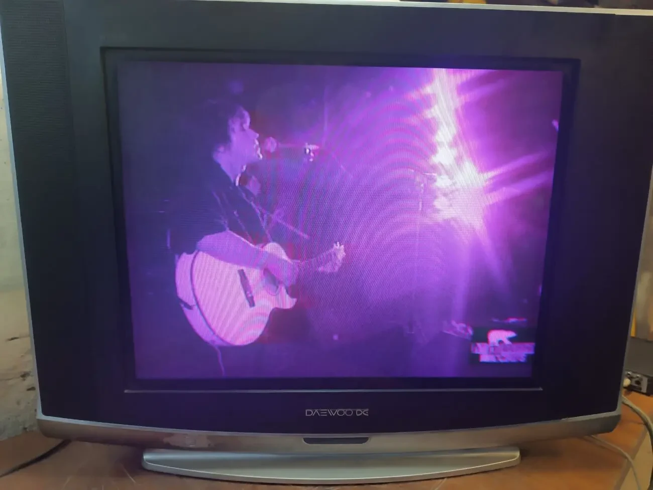 Телевизор Daewoo kr2930-me