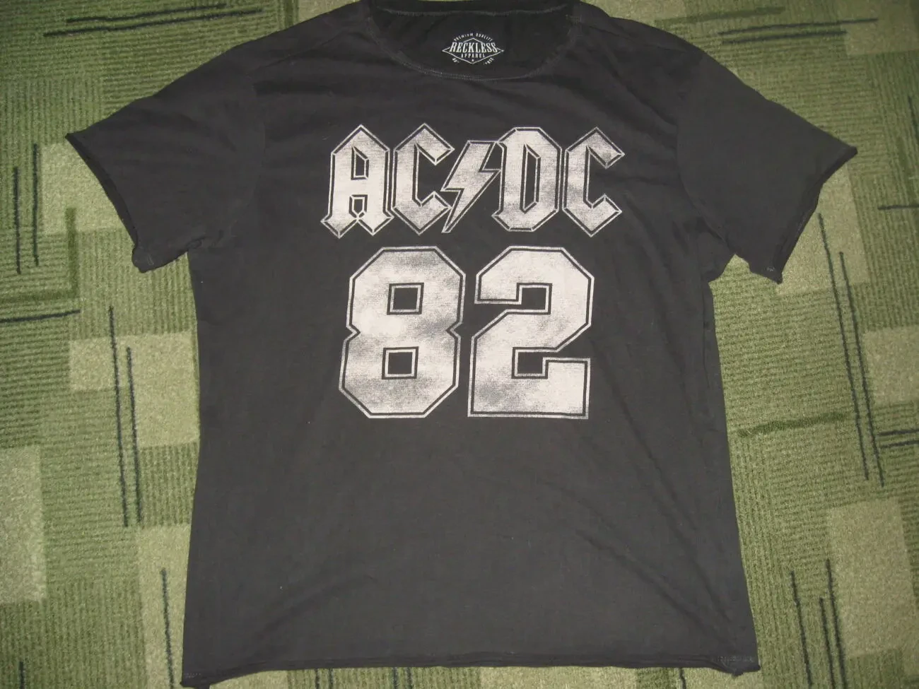 Футболка AC-DC, розмір XL