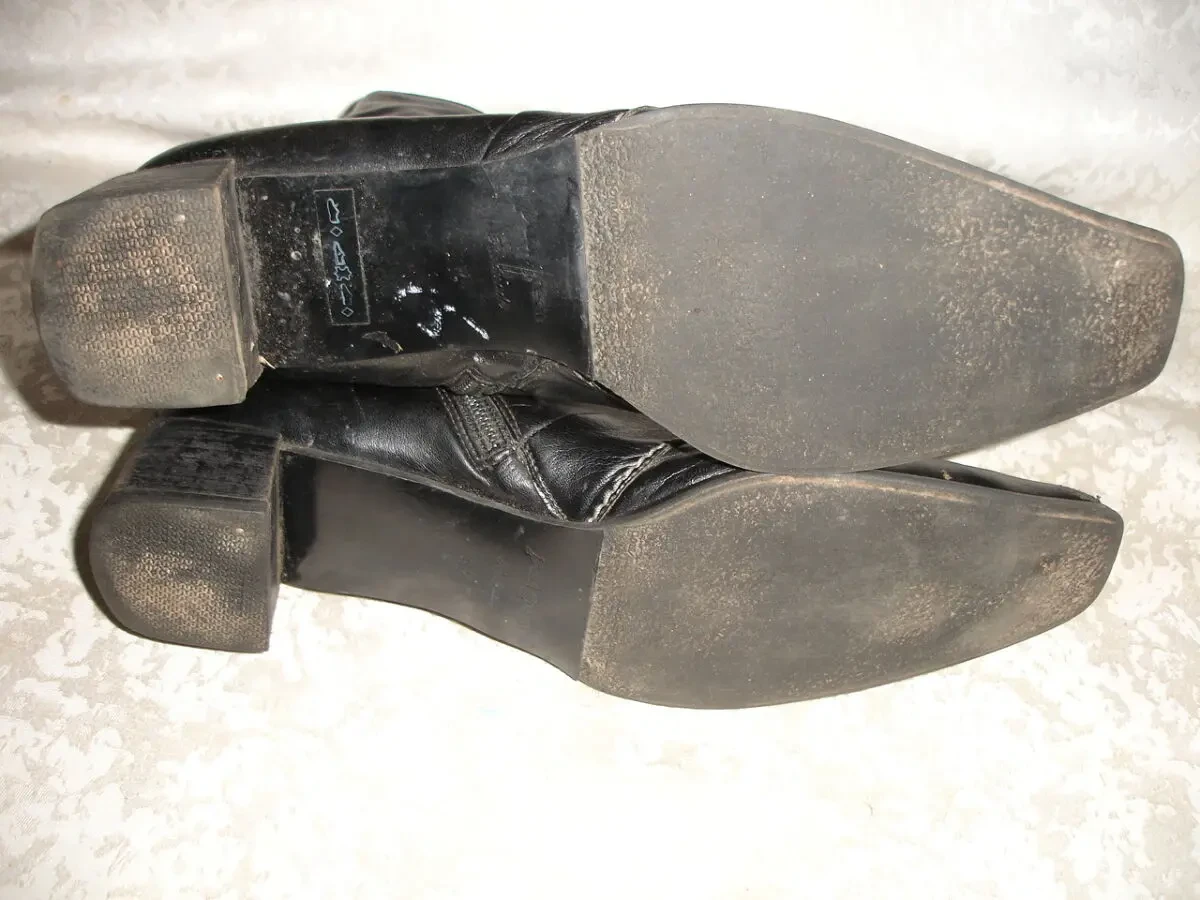 Полусапожки/ПІВЧОБОТИ 40 р. (6 1/2). ЧОРНІ. Paul Green. Австрія. 6