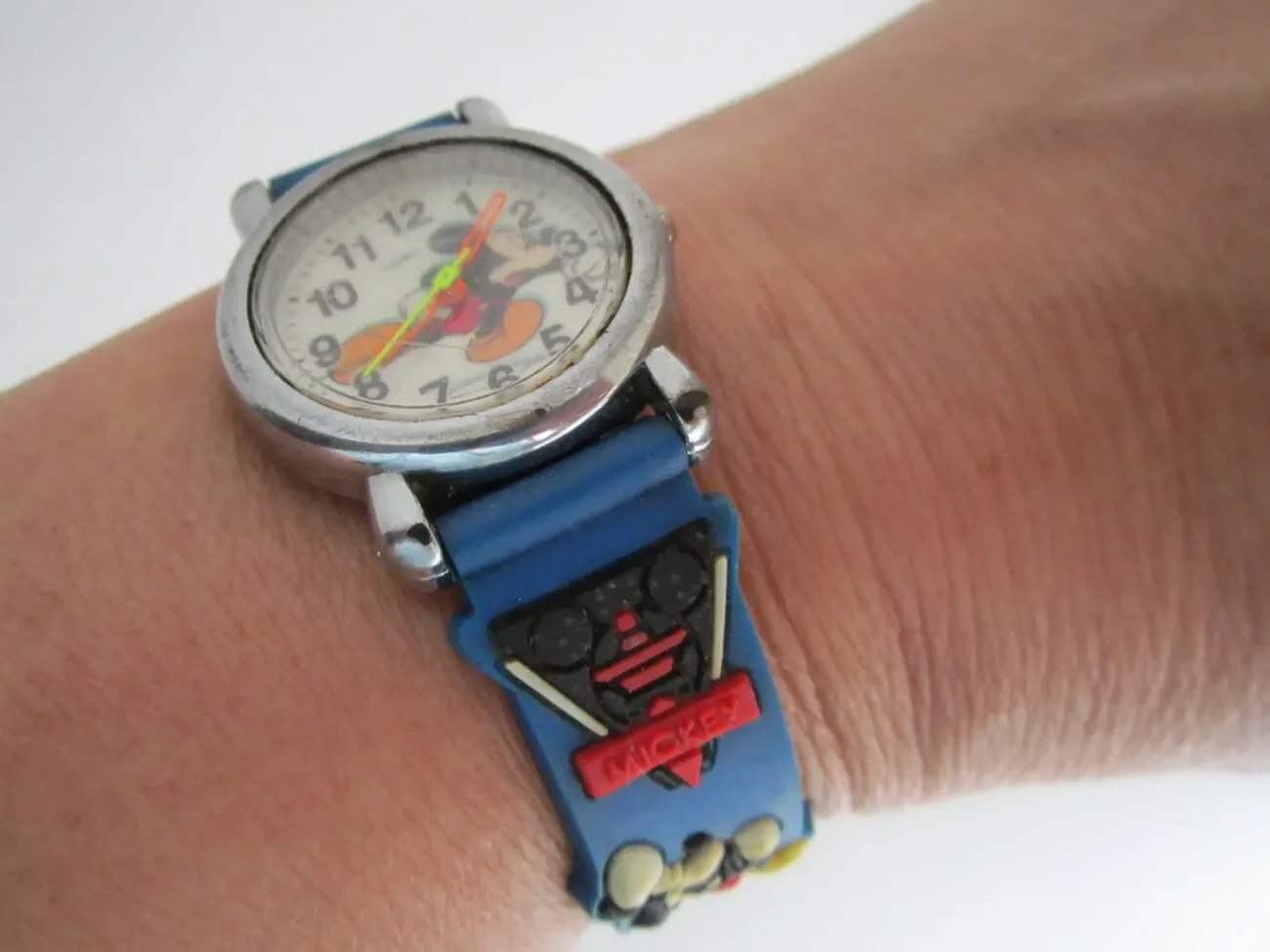 Часы детские Мики Маус Азия. Кварц 10