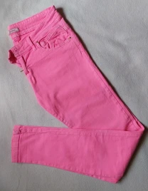 Женские джинсы Pull Bear W28