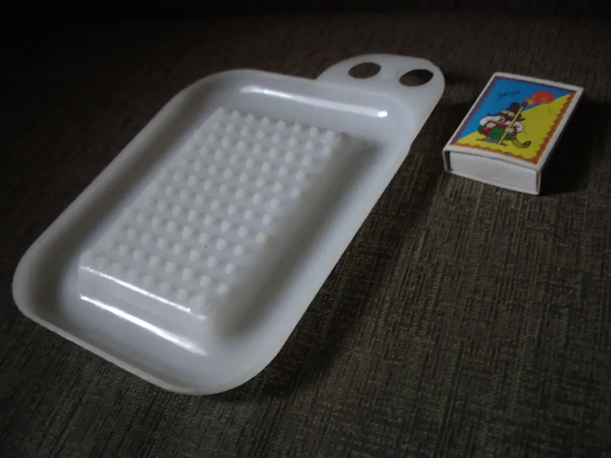 Малышу/МАЛЮКУ - ТЕРКА пластикова НОВА для пюре/овочів/фруктів. РАРИТЕТ 9