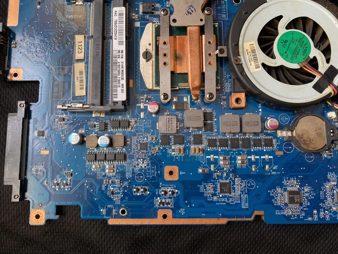 Материнська плата sony da0hk1mb6e0 max-247 з процесором i3-2310m та к 6