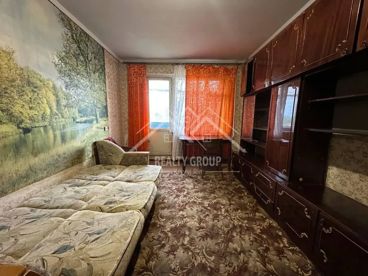 Продаж 2к квартири в ЦМ районі (Карнаватка) 4