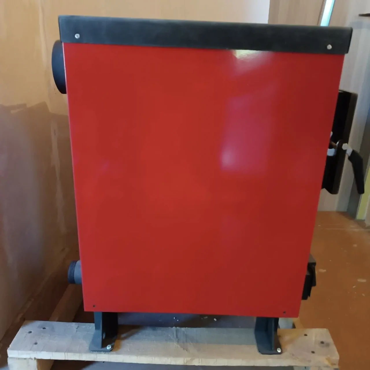 Твердопалевний котел 6