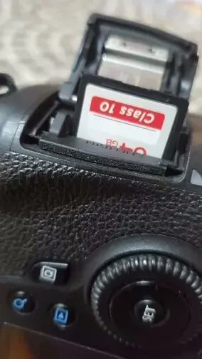 Высокоскоростная карта памяти SD Card 64GB для фото видео камер Class 4