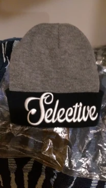 Женская шапка COLINS accessories