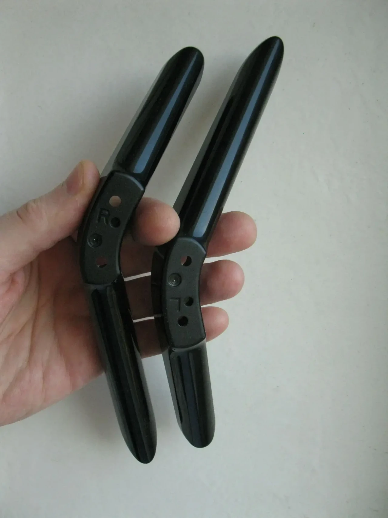 Ножки для телевизора TDLex LE-43Z1S