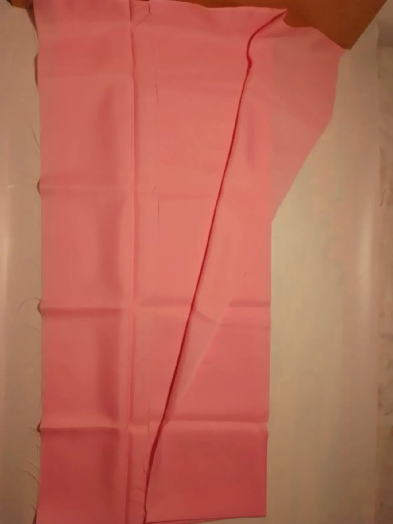 Ткань розовая яркая подкладка 48 на 150 см отрез