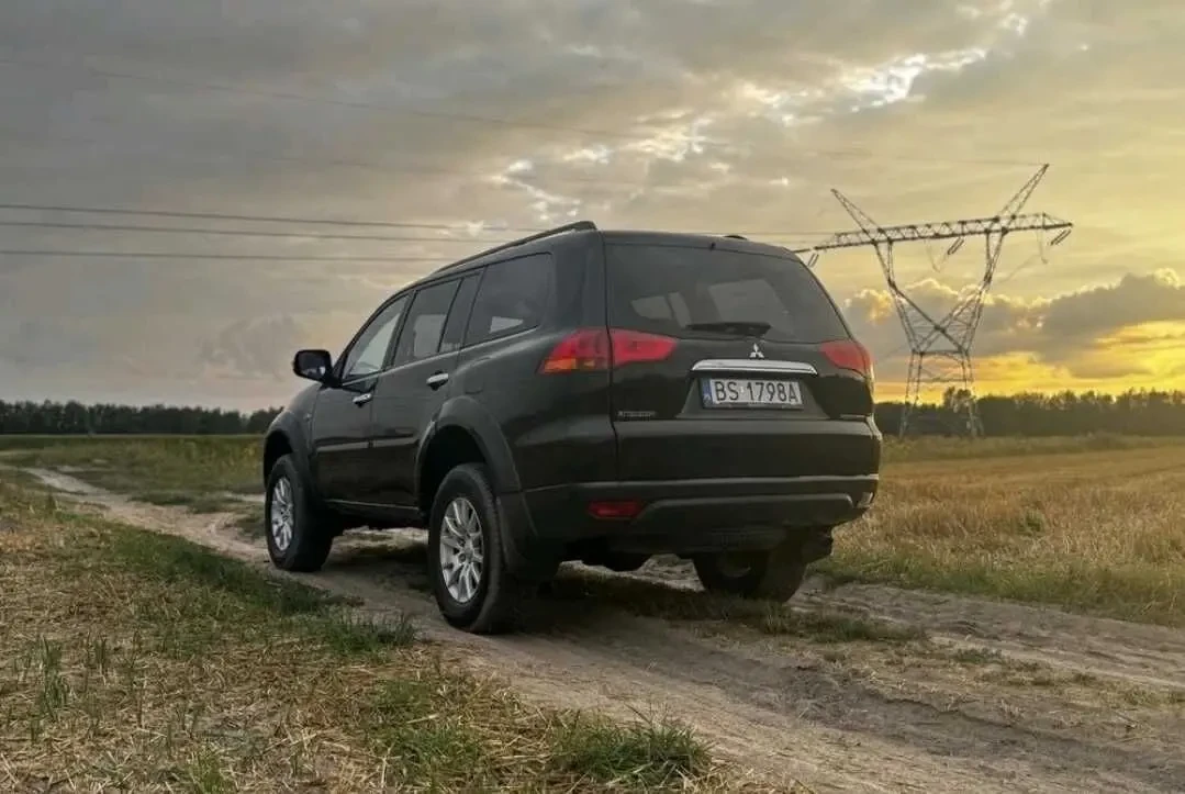 Mitsubishi Pajero Sport для військових 4