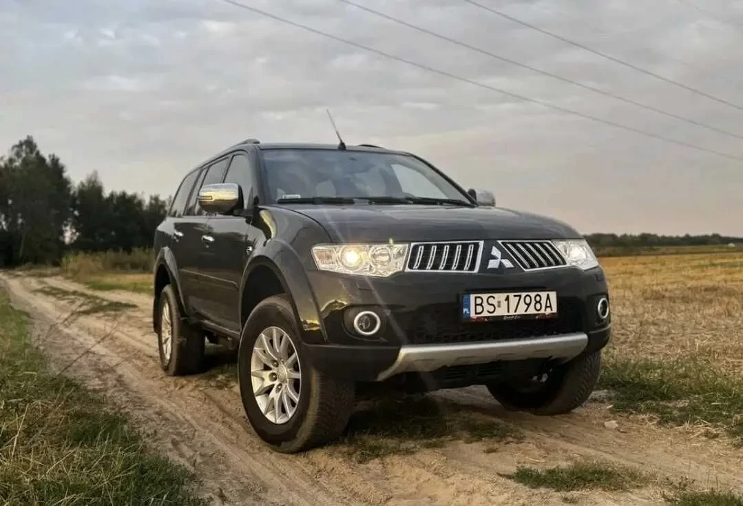 Mitsubishi Pajero Sport для військових